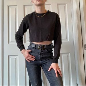 H&M black cropped sweatshirt